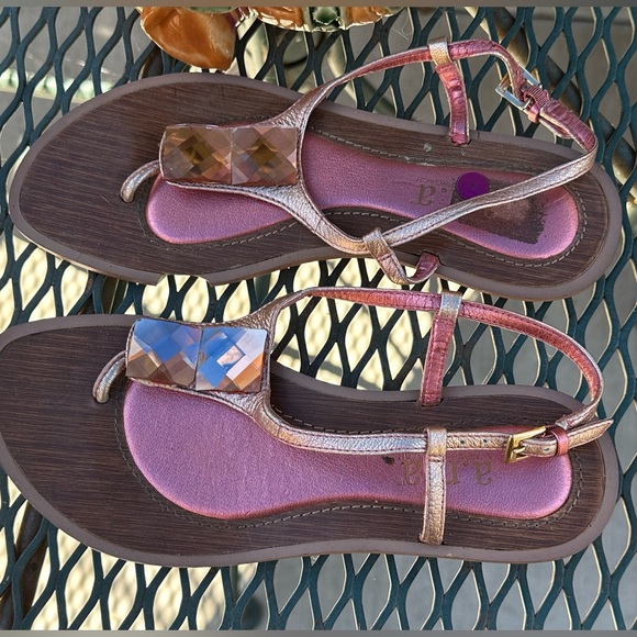 2 pairs women’s sandals Size 5.5 - Picture 5 of 9